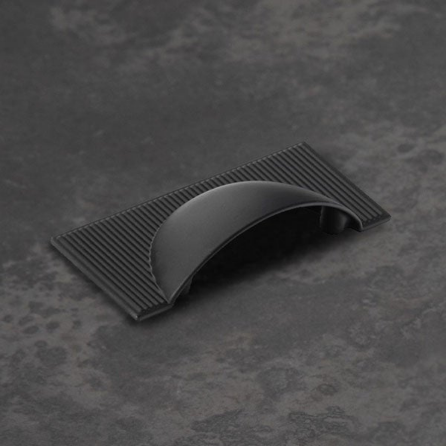 Momo Handles Barrington Cup Pull Matt Black