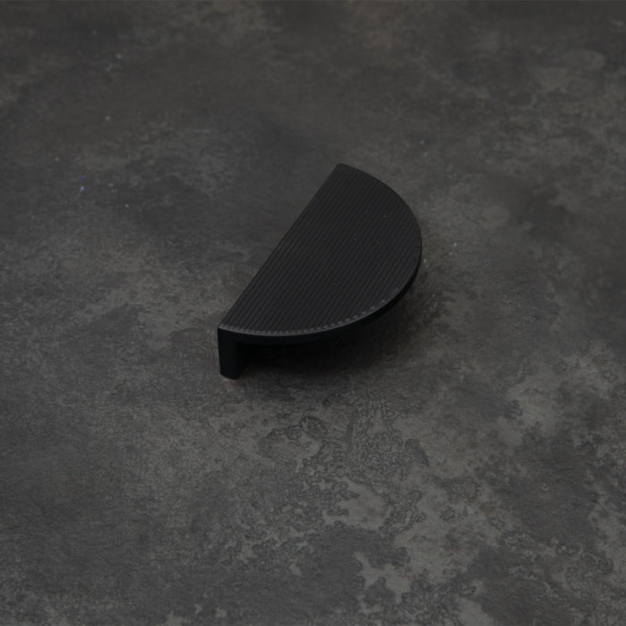 Momo Handles Barrington Eclipse Ribbed Matt Black