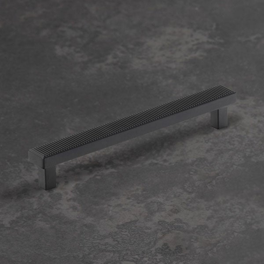 Momo Handles Barrington Bar Handle Matt Black