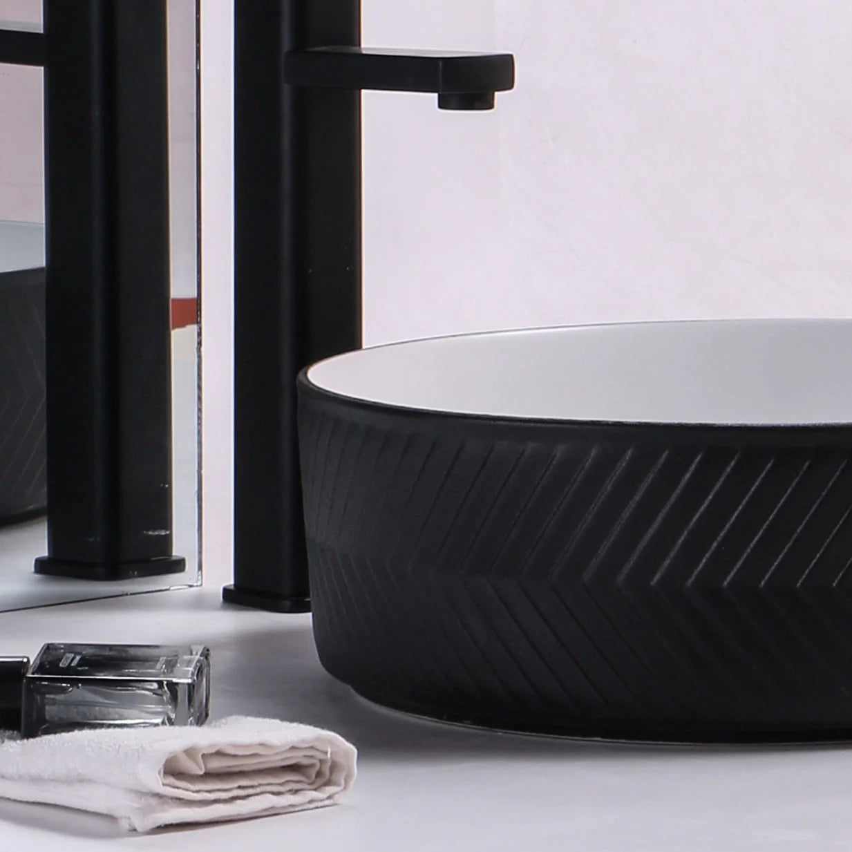 Claya above-counter ceramic basin - P-Arrow-36-TMB