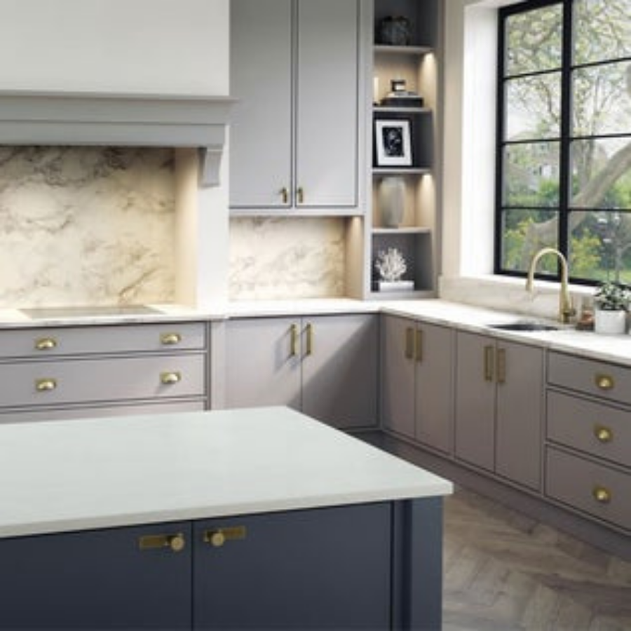 Momo Handles Barrington Backplate to Suit Knob Dark Brushed Brass