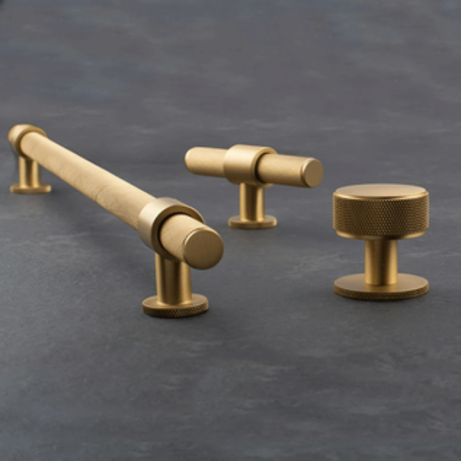 Momo Handles Belgravia Bar Pull Brushed Satin Brass
