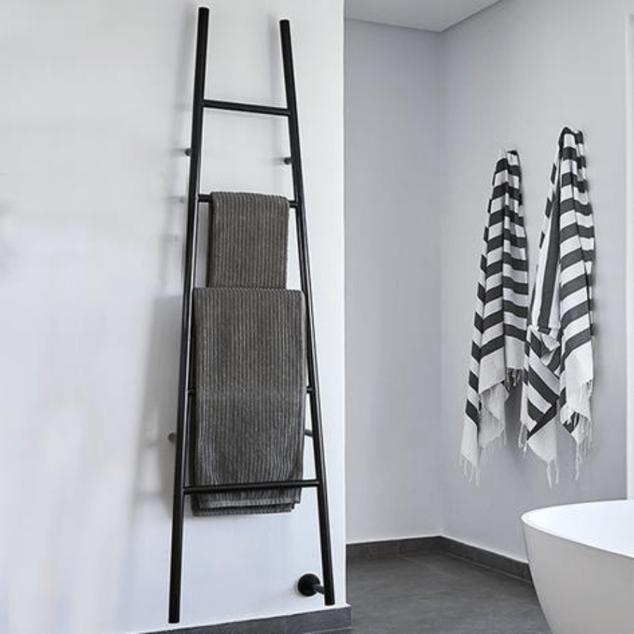 Thermogroup Jeeves Tangent L Heated Towel Rail Matte Black 520mm