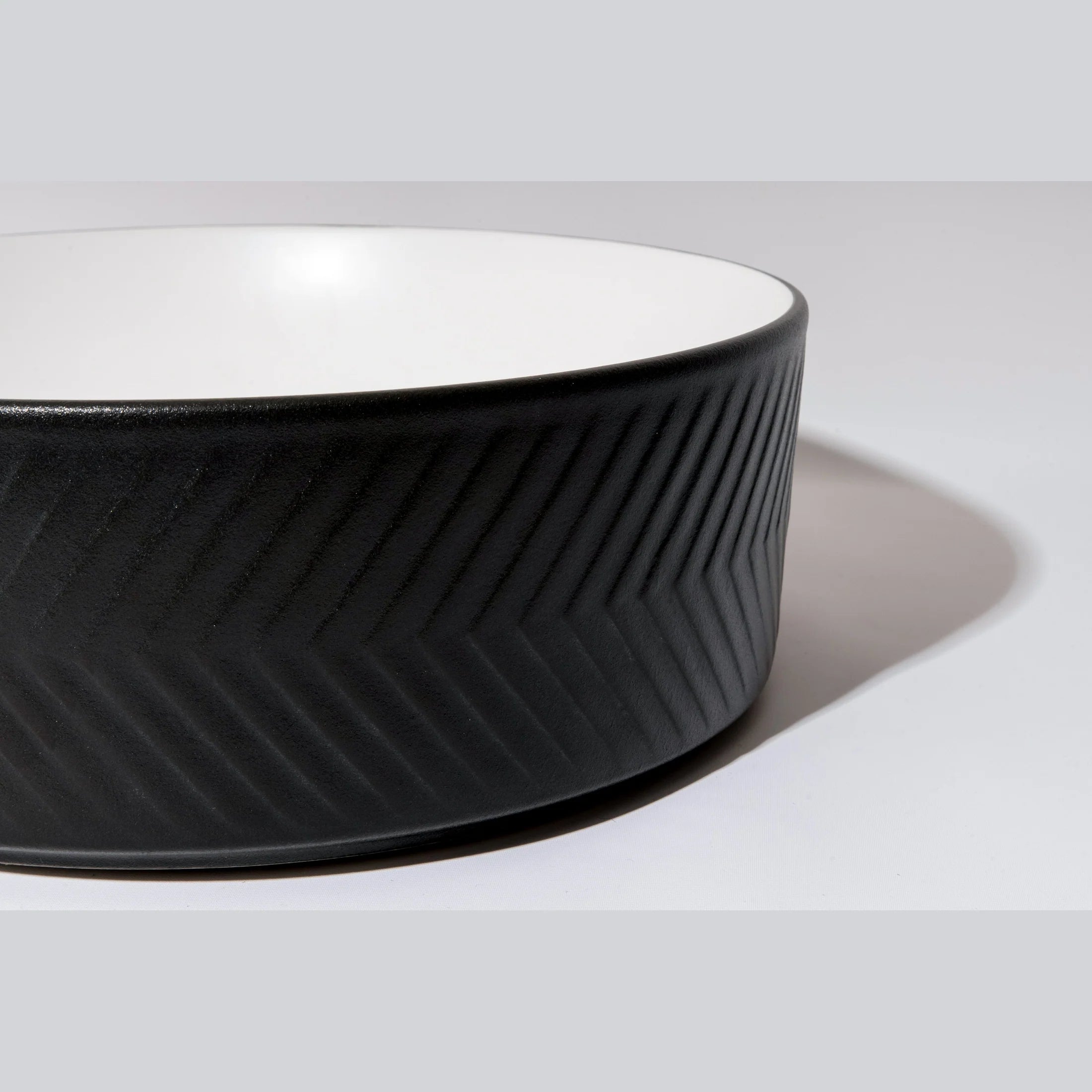 Claya above-counter ceramic basin - P-Arrow-36-TMB