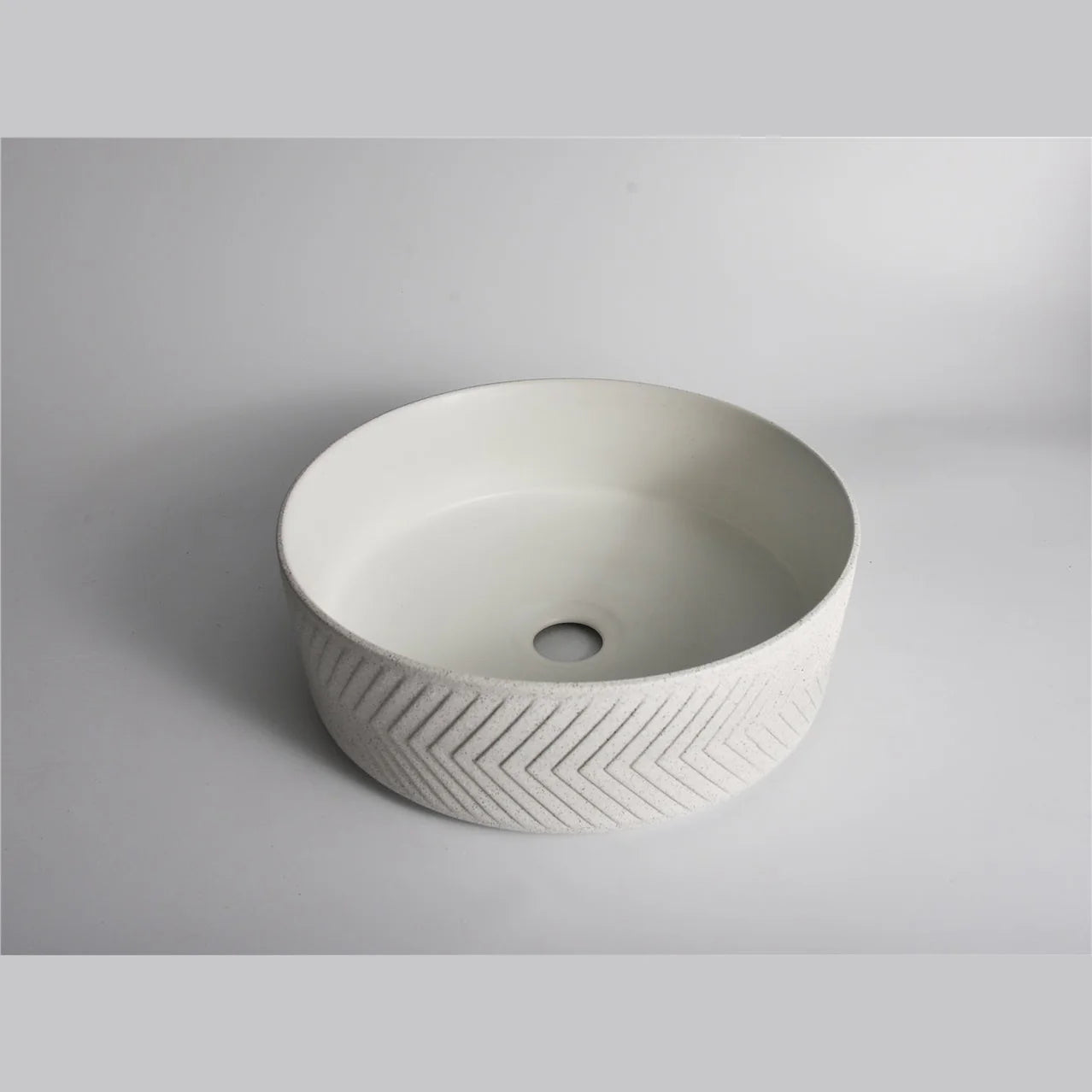 Claya above-counter ceramic basin - P-Arrow-36-TMW