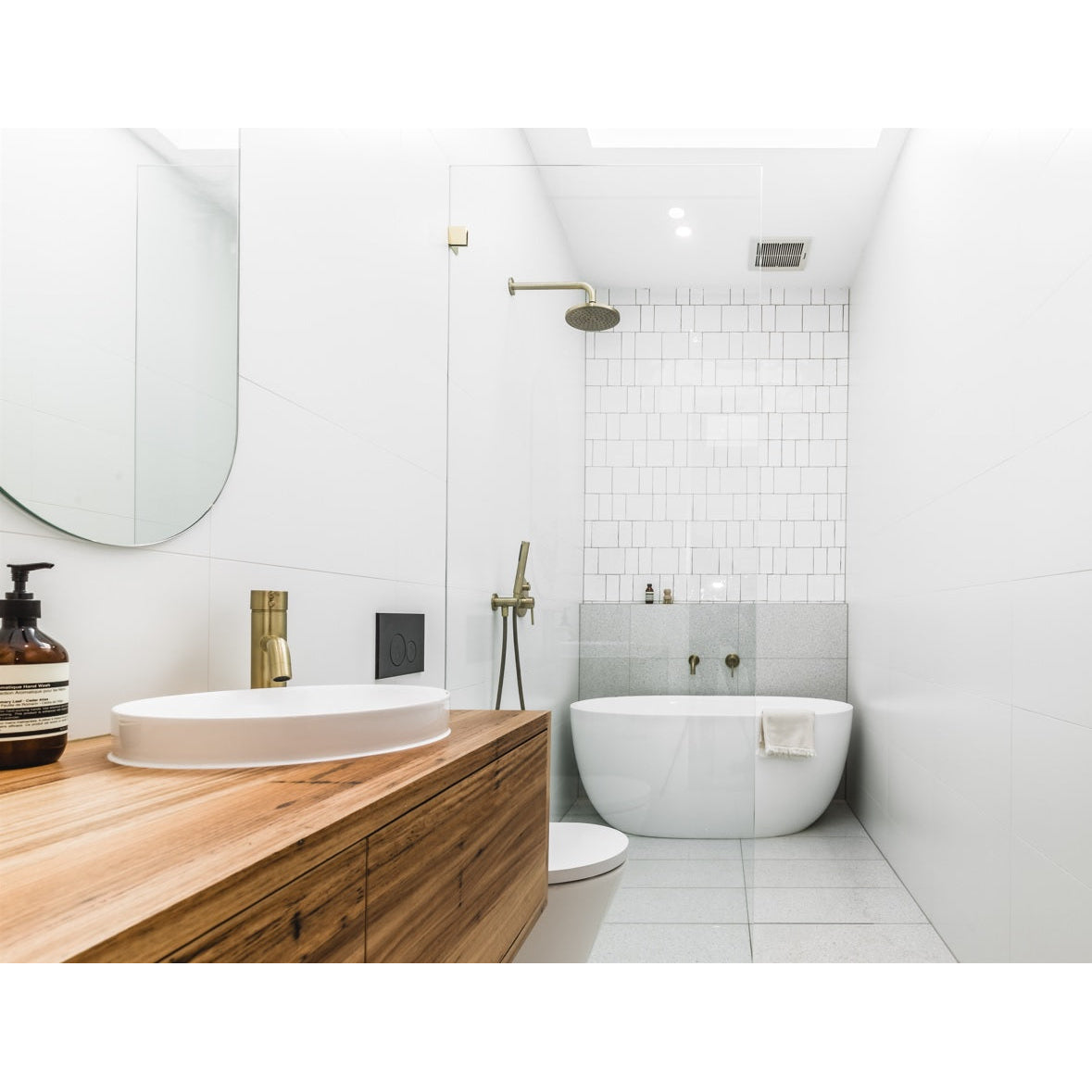 Round Shower Rose 200mm - PVD Tiger Bronze